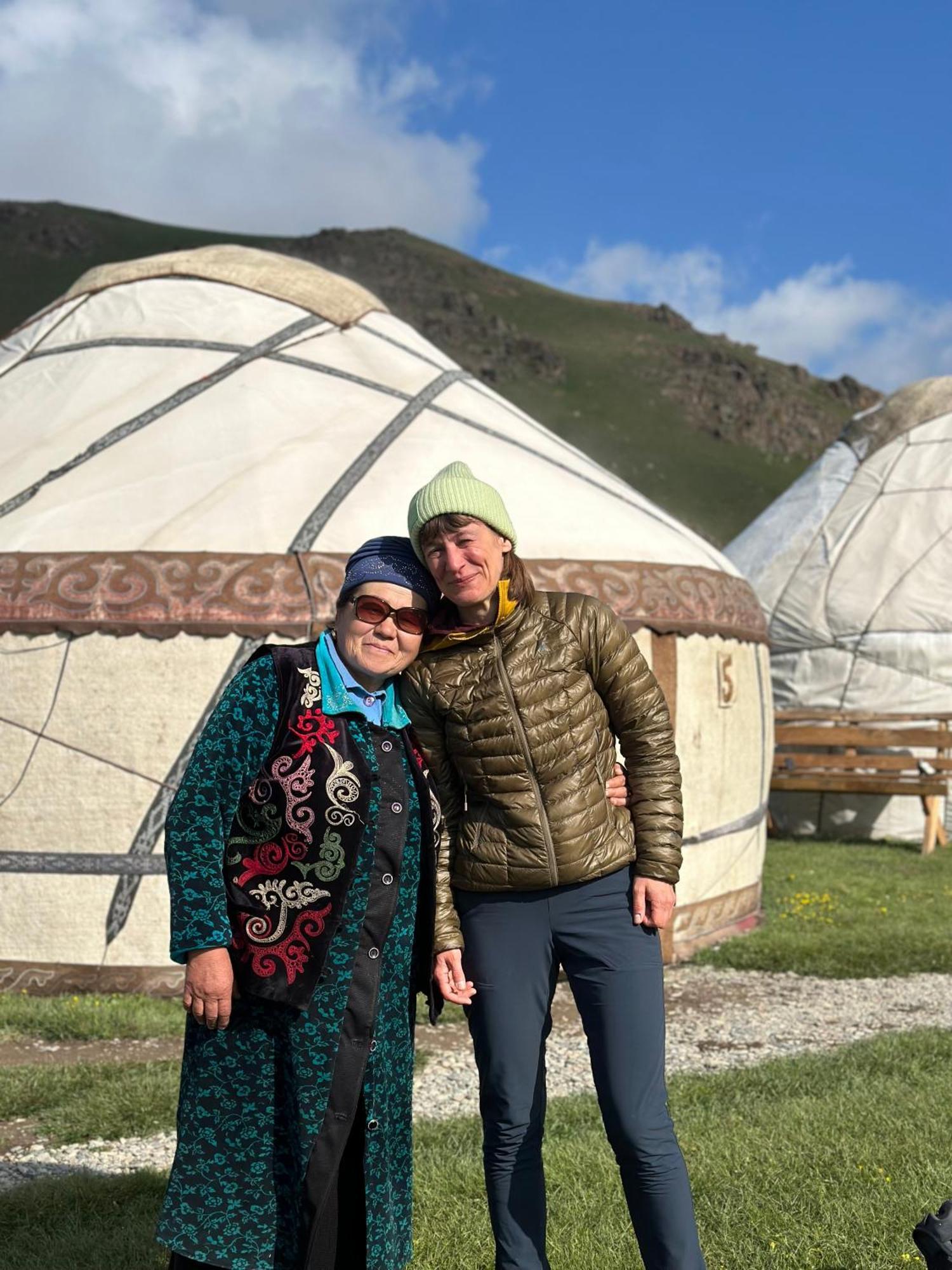Yurt Camp Azamat At Song Kol Lake Hotel Bagysh Exterior photo